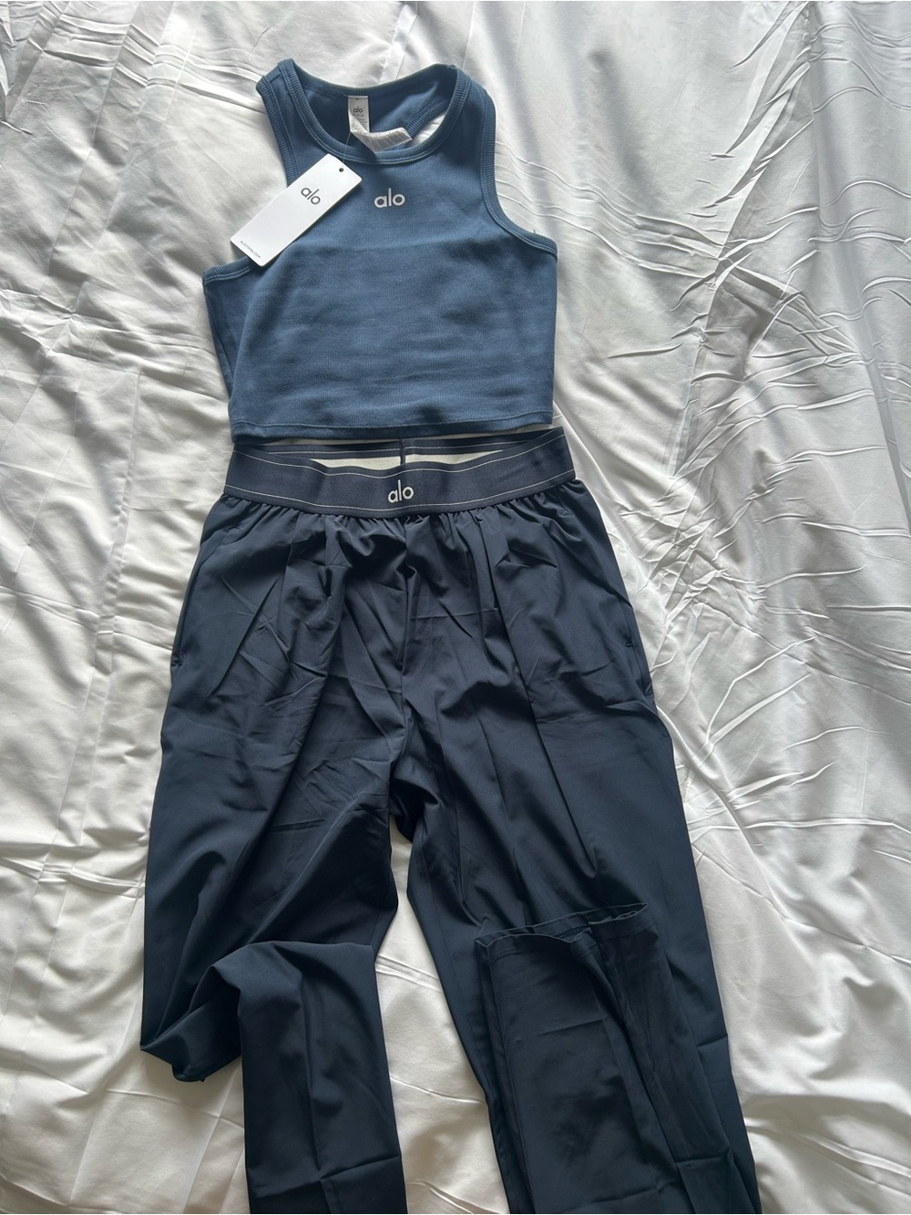 ALO Yoga Slate Blue Crop Tank with Navy High-Waist Joggers Set